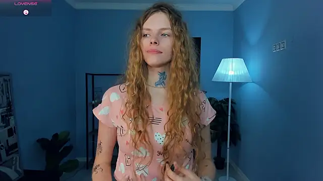 rayanenlia - RayaNenlia's free webcam - UK Sex Cams