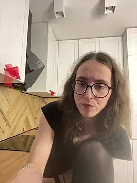 martiniiselenna - MartiniiSelenna's free webcam