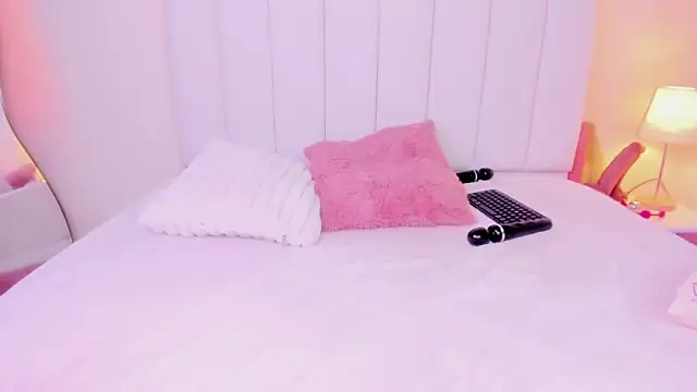 Cristal_horny69 webcam