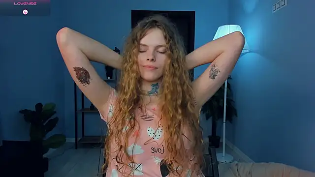 rayanenlia - RayaNenlia's free webcam - UK Sex Cams