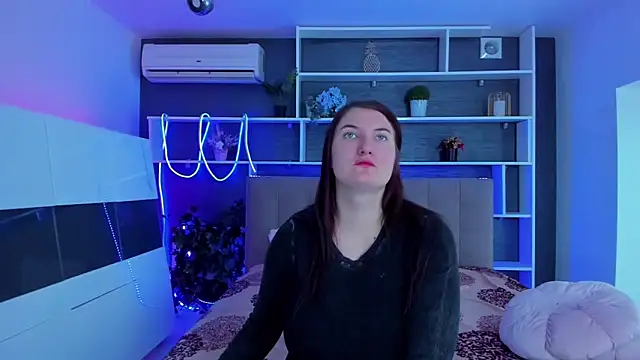 StephieRousee webcam