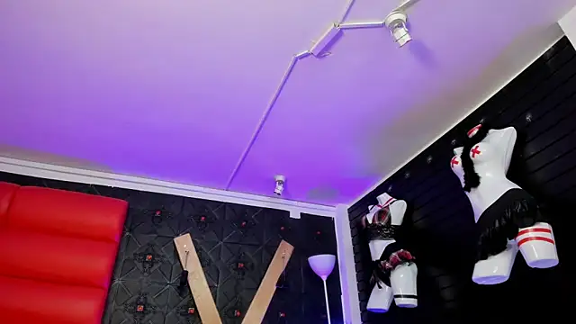 liany_taylor - Liany_taylor's free webcam - UK Sex Cams