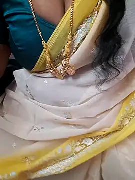 Webcam Model (Tamil_Ammani)  is live.Free join now!