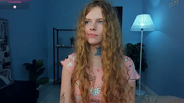 rayanenlia - RayaNenlia's free webcam