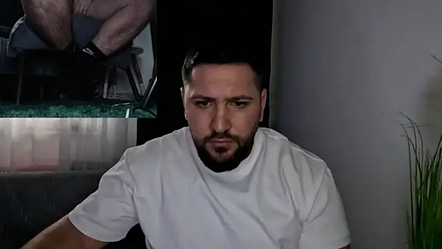 Gold_Alpha_Boy webcam