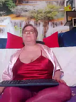 queenpammy1 - QueenPammy1's free webcam - UK Sex Cams