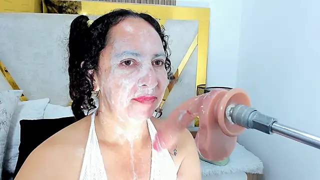 Luna_Naughty1 webcam