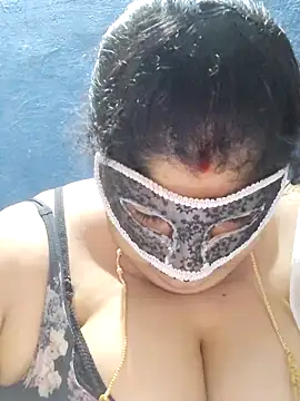 tamilthanushri - Tamilthanushri's free webcam