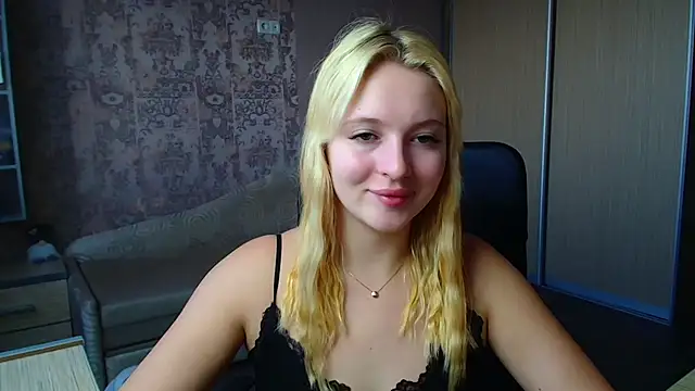 Milka_kiss_ webcam