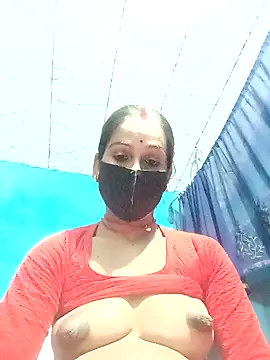 Nandani-758 webcam