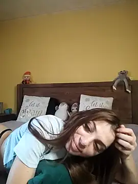 AntoniaHottie webcam