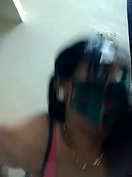 Webcam Model (Your-Sasha7)  is live.Free join now!