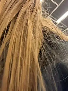 Sunny___Bunny webcam