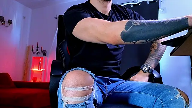 mightyaaron66 - MightyAaron66's free webcam