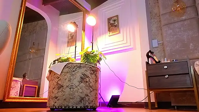 AlessiaLondon webcam