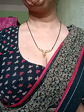 Webcam Model (Rosy-B)  is live.Free join now!