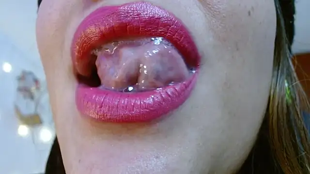 miss_evoleth2 webcam