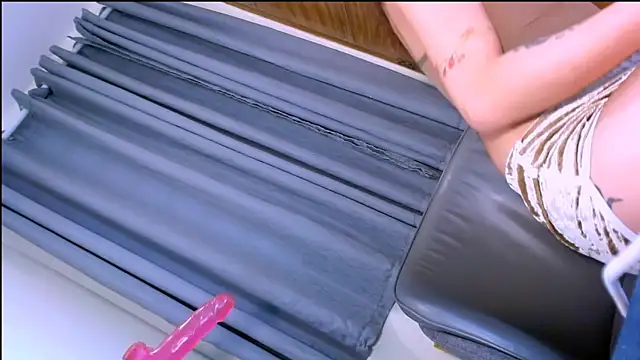 Bigmeatcockstacey webcam