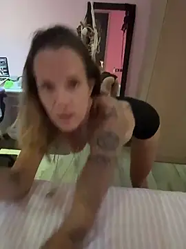 mommyselenafit_ webcam