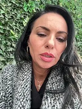 KimKelly13's Stripchat show and profile