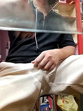 RaiStarrrr0-9 webcam