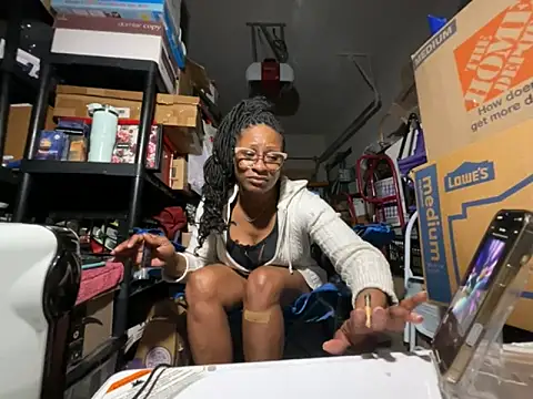 Webcam Model (wynterheat)  is live.Free join now!