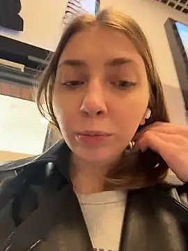 Sunny___Bunny from StripChat is Freechat