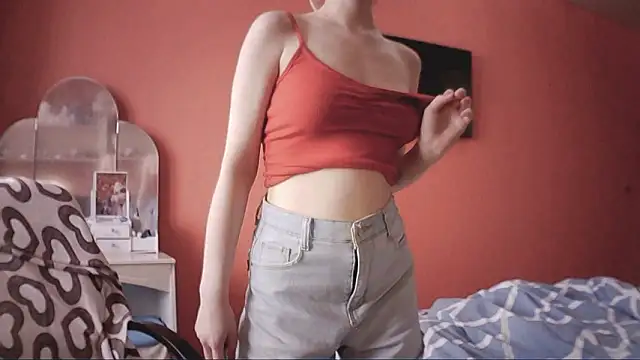 SnowWhiteNika webcam