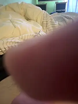 bouillant25ans - Bouillant25ans's free webcam