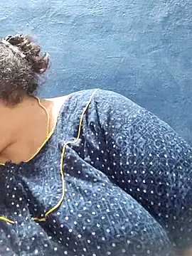 tamilthanushri - Tamilthanushri's free webcam - UK Sex Cams