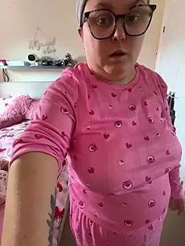 tallulah-rose-xoxo - Tallulah-Rose-xoxo's free webcam