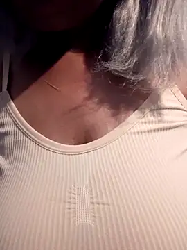 realsquirter - Realsquirter's free webcam - UK Sex Cams