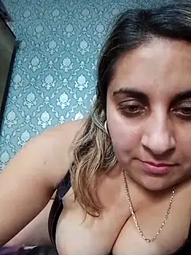 AntoAntonianna webcam