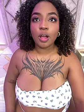 cristal-jonnes - Cristal-Jonnes's free webcam - UK Sex Cams