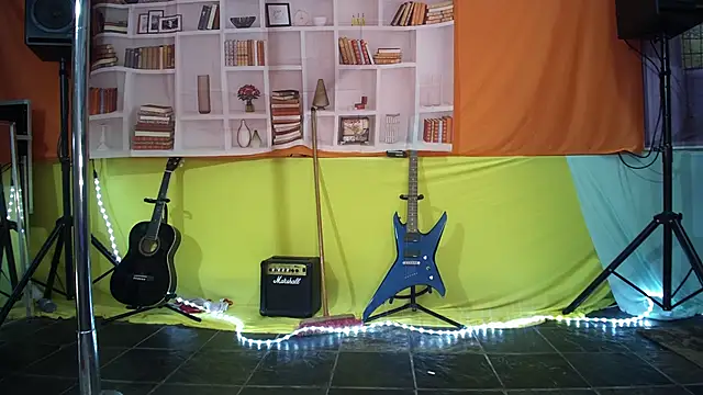 saucychocolate - Saucychocolate's free webcam - UK Sex Cams