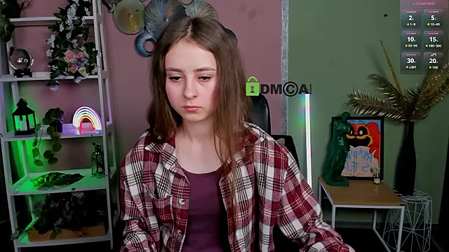 rebecca_smile webcam