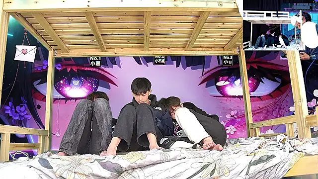 xiaohuangren01's room