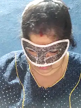 tamilthanushri webcam