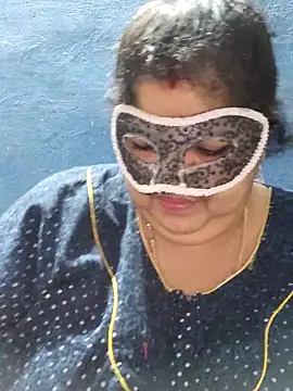 tamilthanushri - Tamilthanushri's free webcam