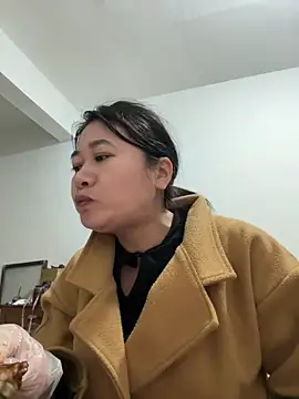 美女daaqnn在线直播
