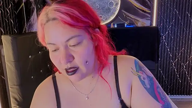 Bruja__Scarlata webcam