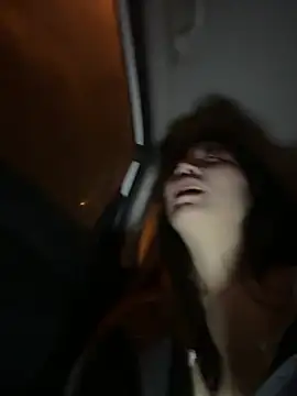 美女yourkeer在线直播