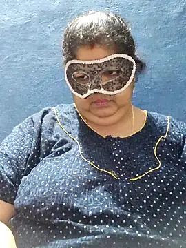 tamilthanushri webcam