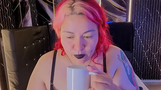 Bruja__Scarlata webcam