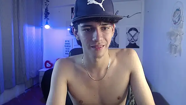 AmethystShadow17 webcam