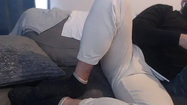 hugemachohandsome webcam