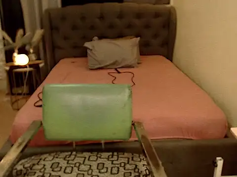 GODDESSxBELLA webcam