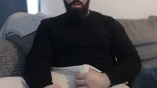 hugemachohandsome webcam