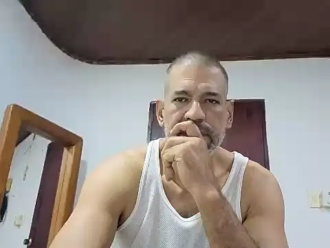 jackbigcock11 webcam
