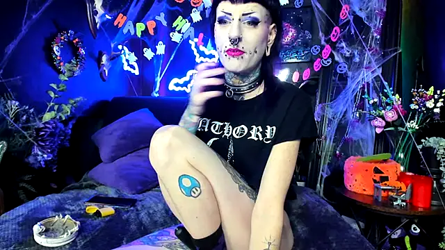 Purple_Coffin666 webcam